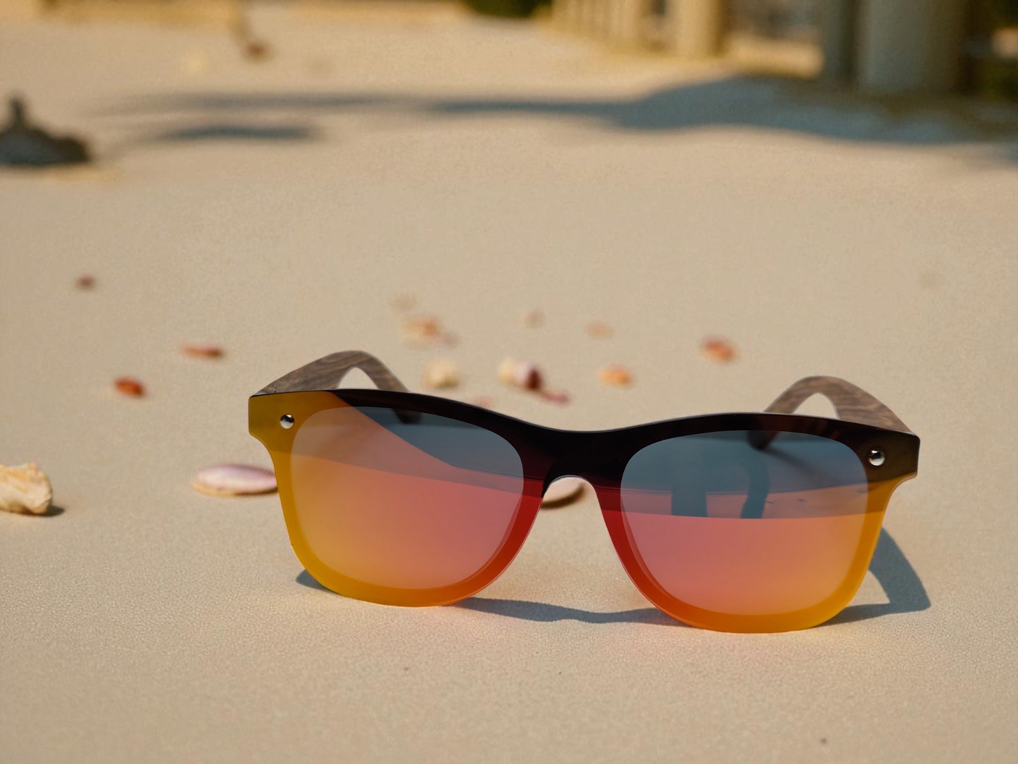 Amberwood Sunset – Wooden Arms, Color-Shifting Lens