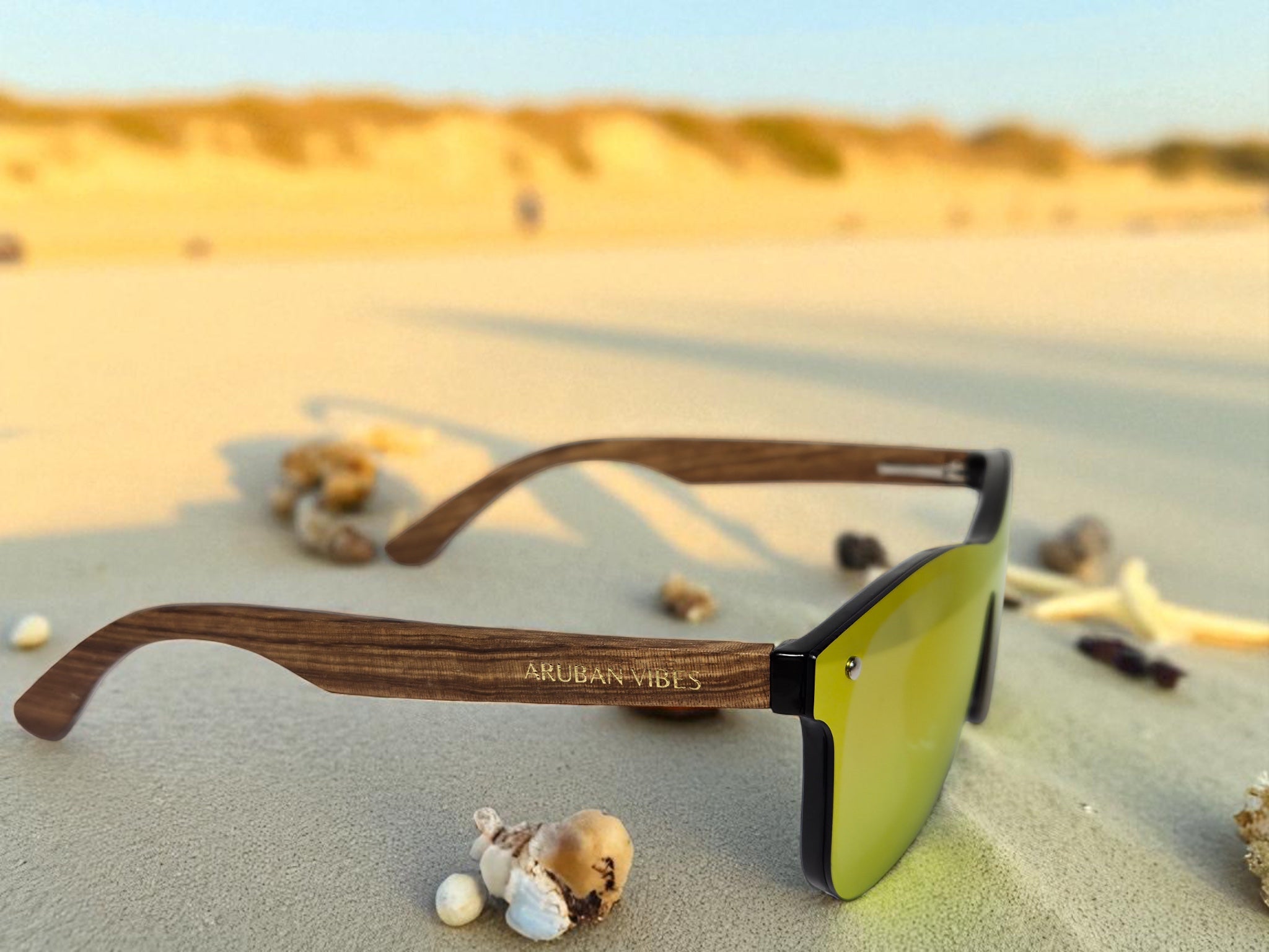 Amberwood Sunset – Wooden Arms, Color-Shifting Lens