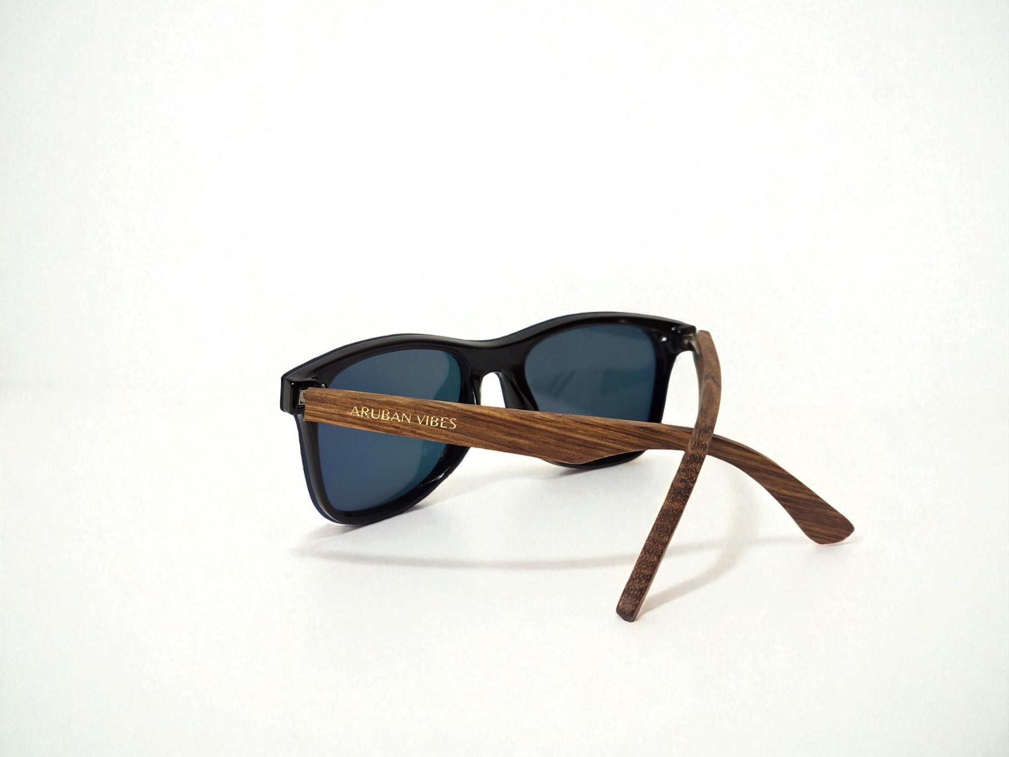 Amberwood Sunset – Wooden Arms, Color-Shifting Lens