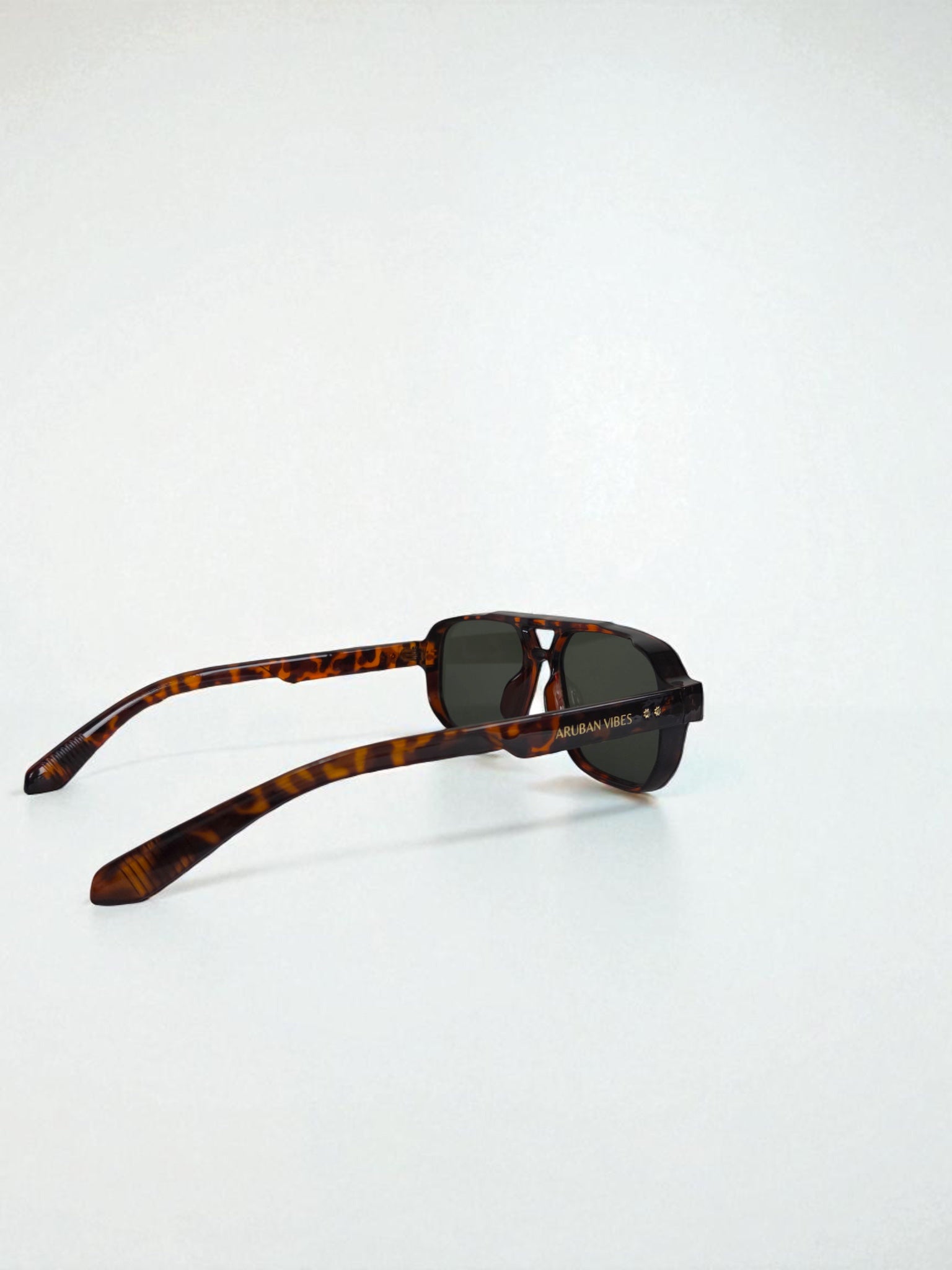 Arashi Beach Aviator – Tortoise Frame, Dark Lens