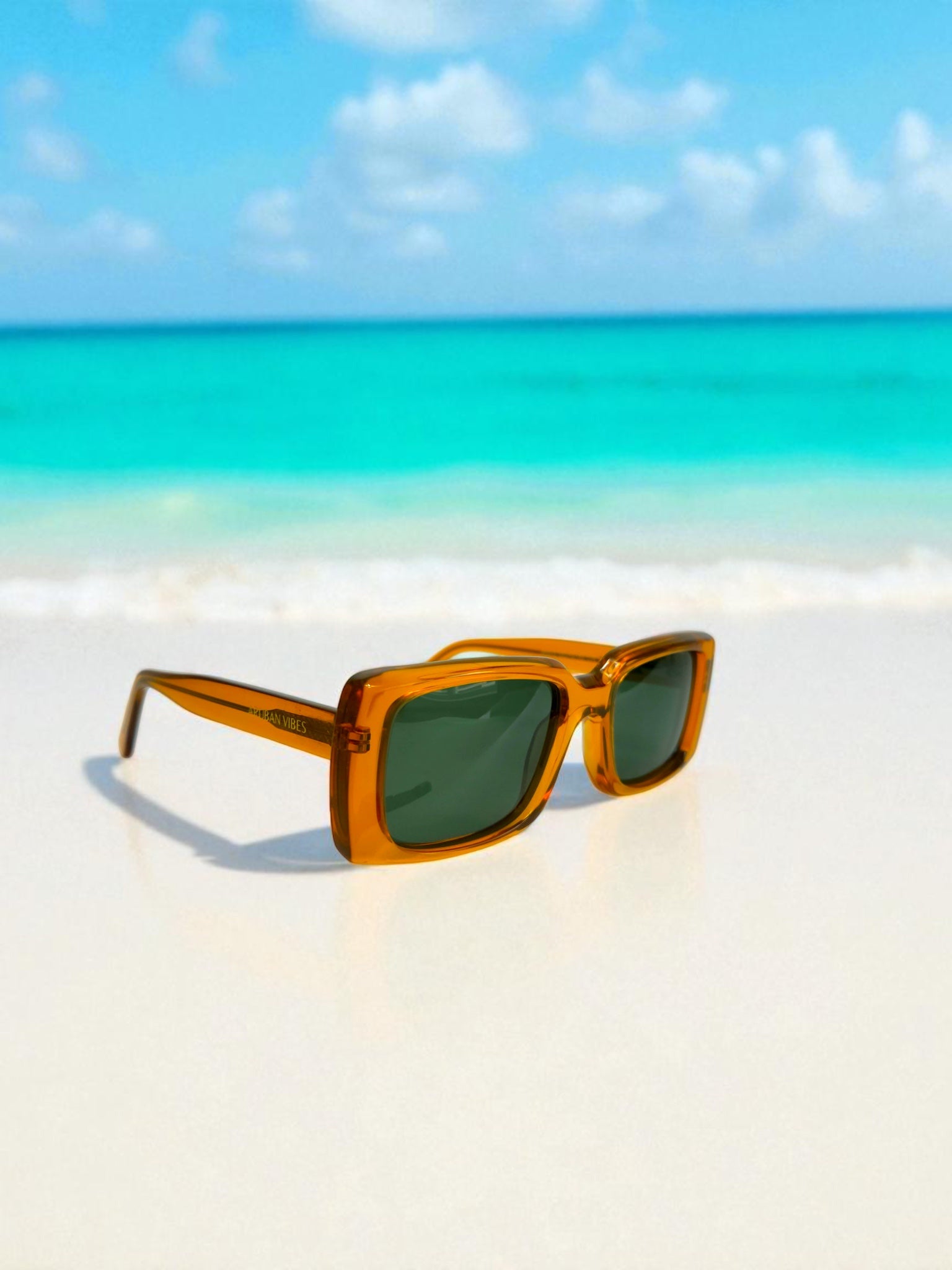 Eagle Beach Gold – Sunlight in Motion