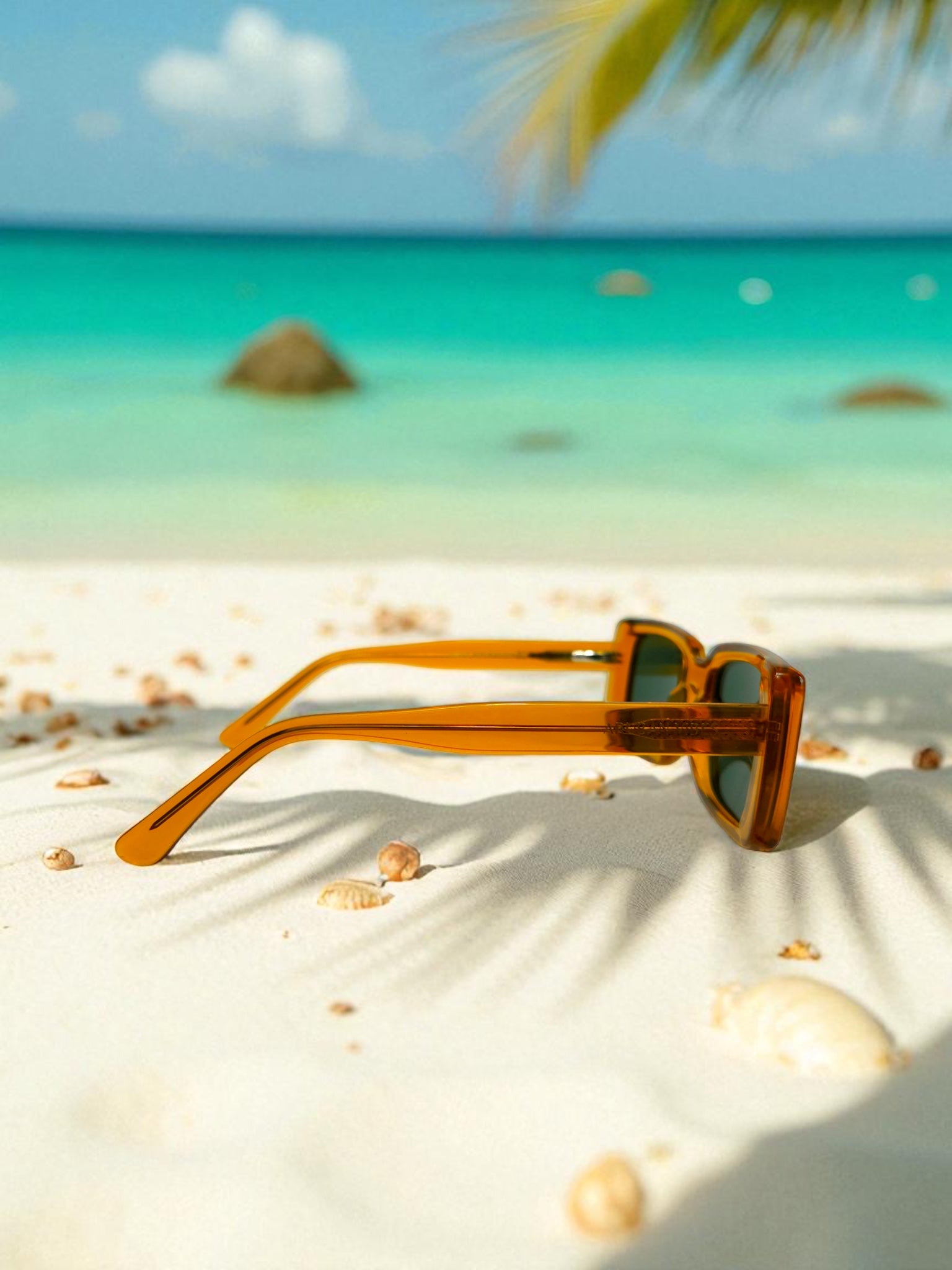 Eagle Beach Gold – Sunlight in Motion