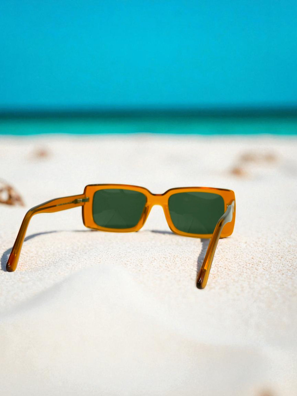 Eagle Beach Gold – Sunlight in Motion