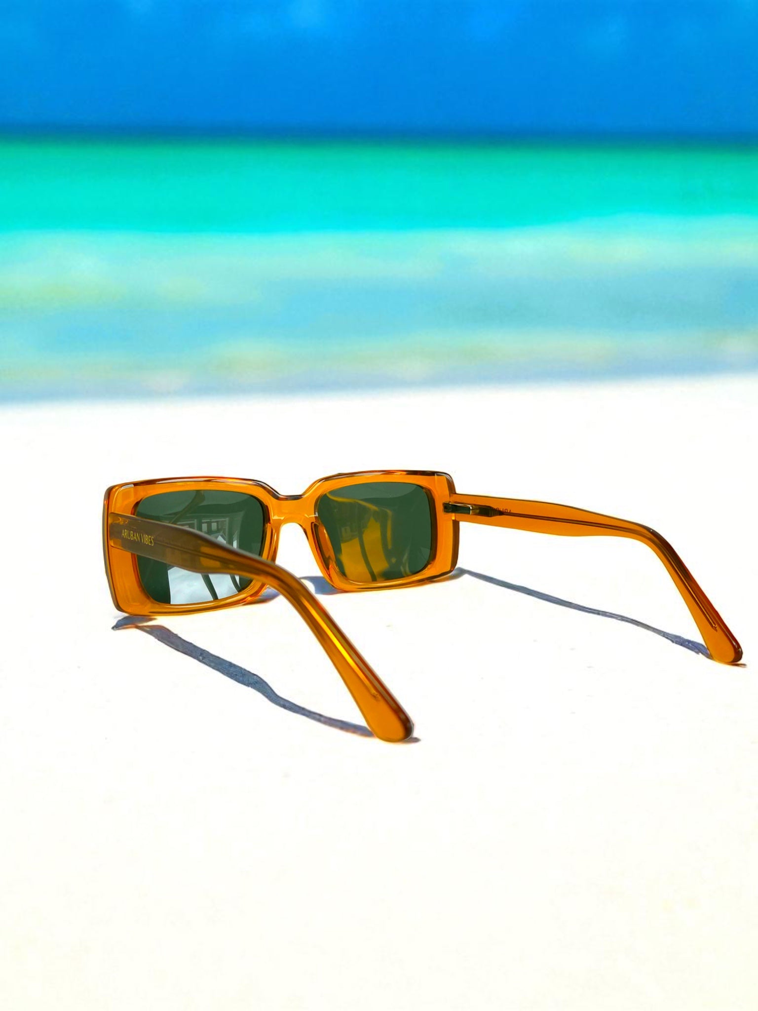 Eagle Beach Gold – Sunlight in Motion