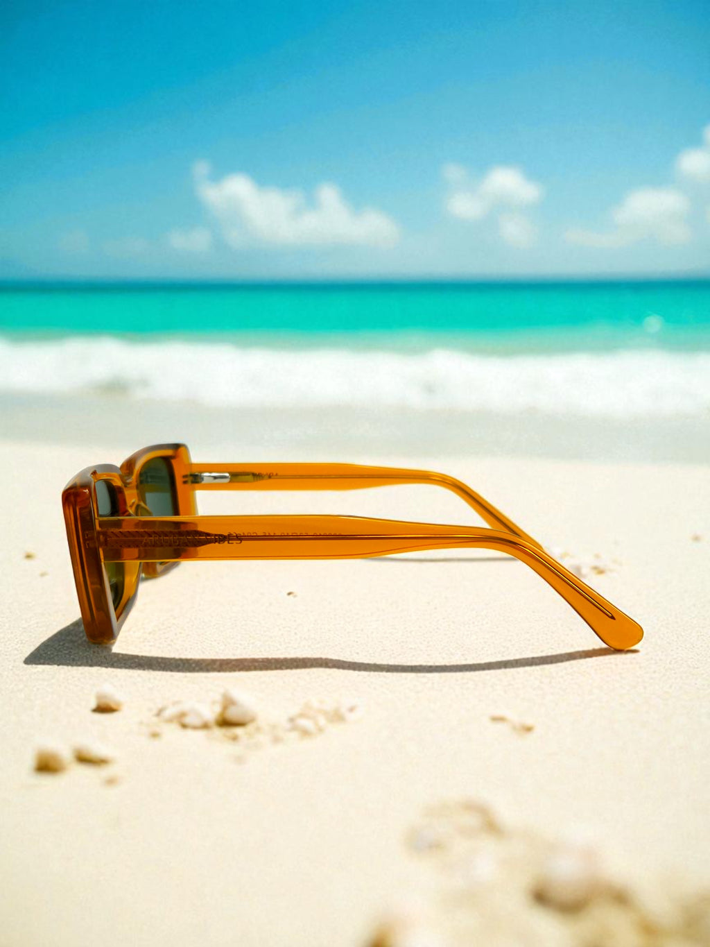 Eagle Beach Gold – Sunlight in Motion