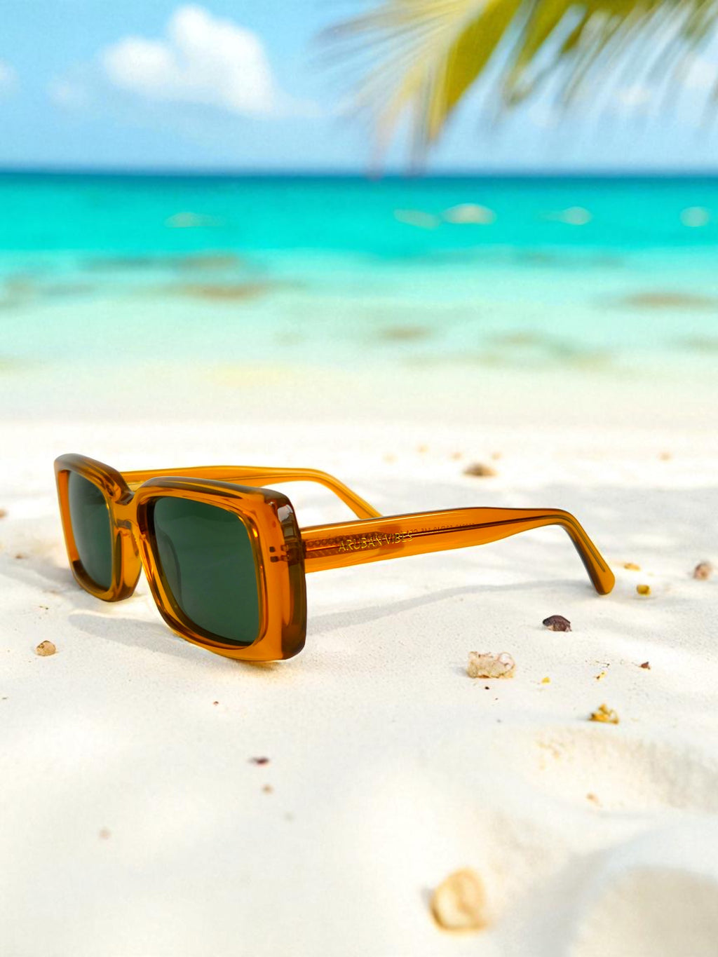 Eagle Beach Gold – Sunlight in Motion