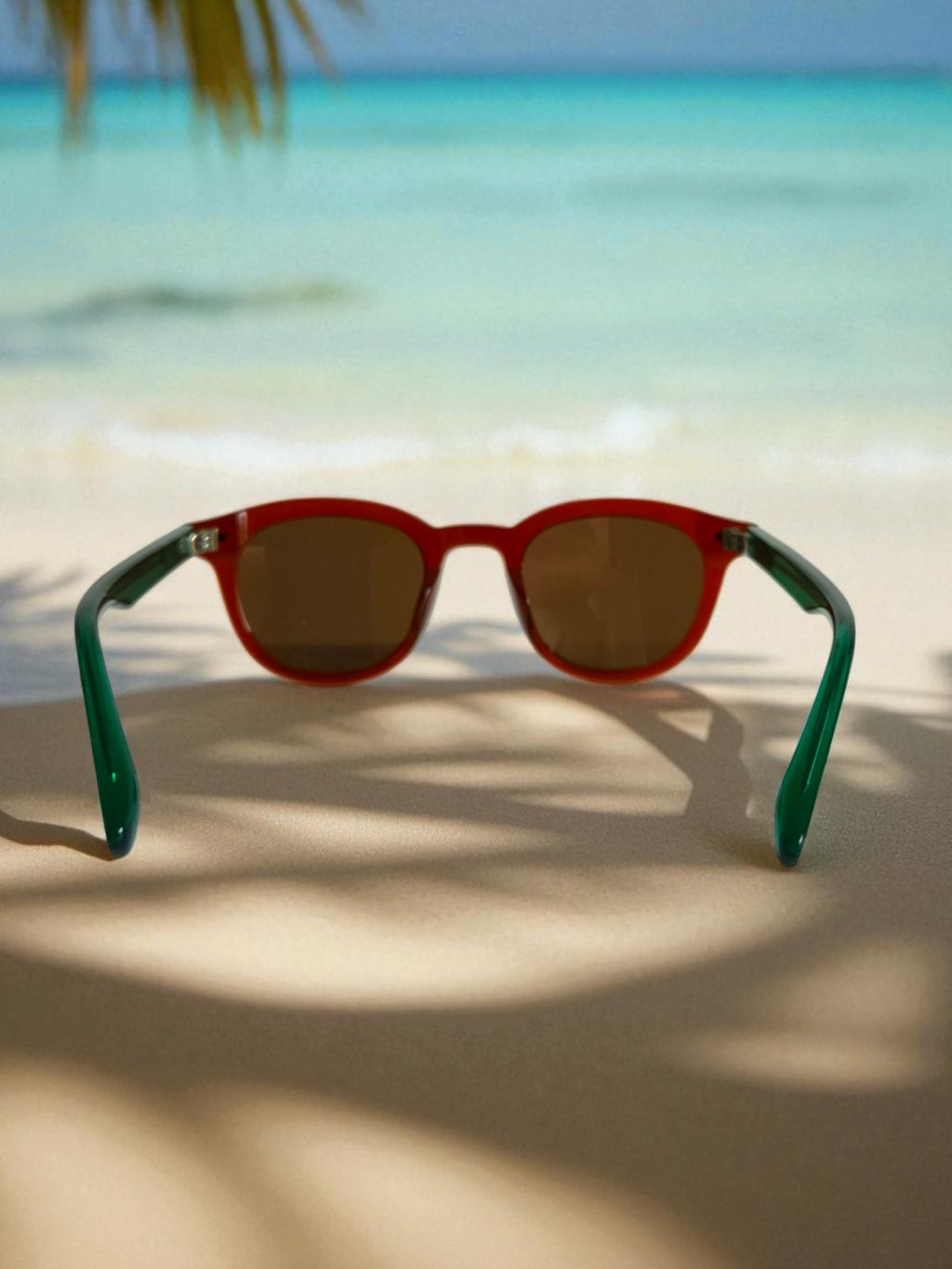 Wariruri Aura – Green Frame, Amber Lens